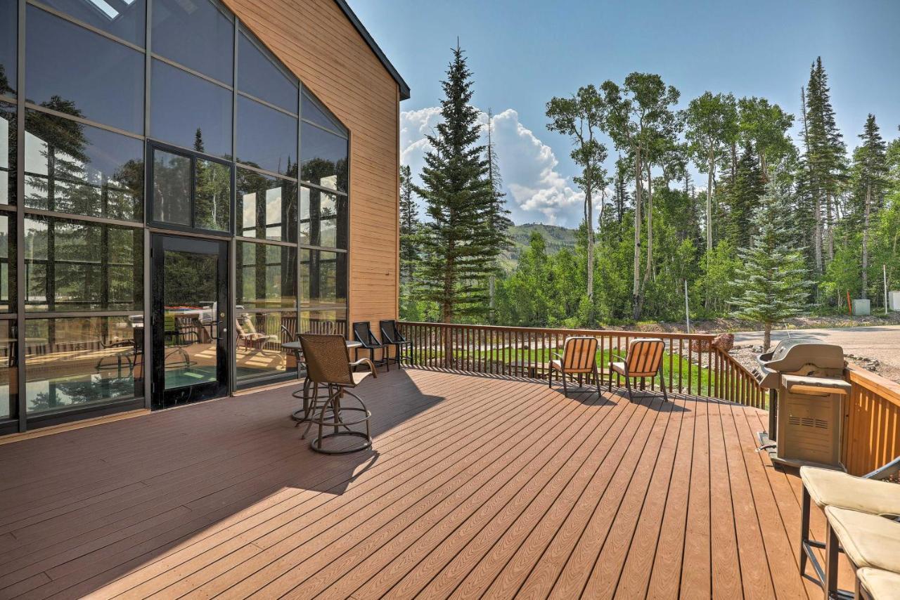 Brian Head Condo With Pool Access - Steps To Resort! Exterior photo